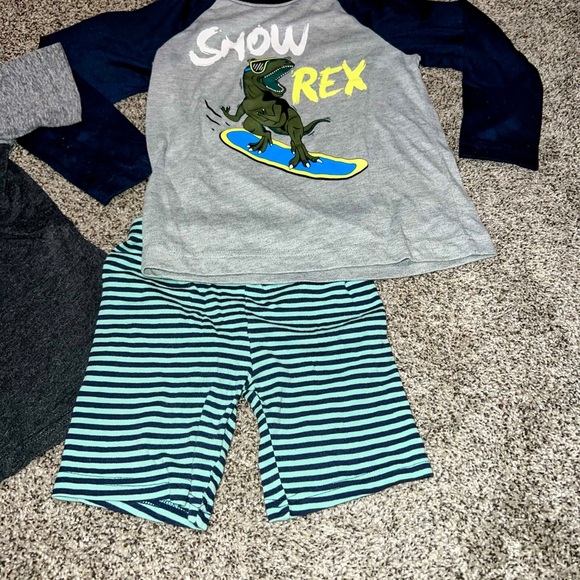 Kids miscellaneous Pajama Top And Boxer clothing bundle size 5/6 - Picture 4 of 4